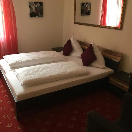 Bernkasteler Hof Hotel 3*